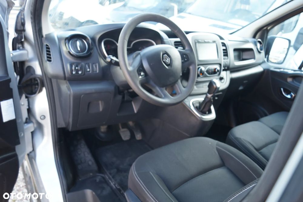 Renault Trafic - 21