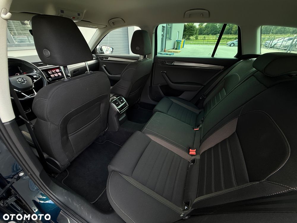 Skoda Superb 2.0 TDI SCR 4x4 Scout DSG - 39