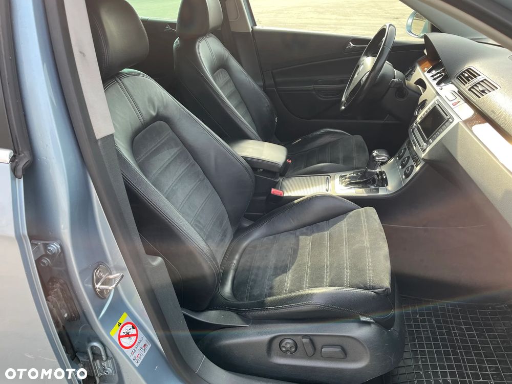 Volkswagen Passat 2.0 TDI DSG Highline - 13