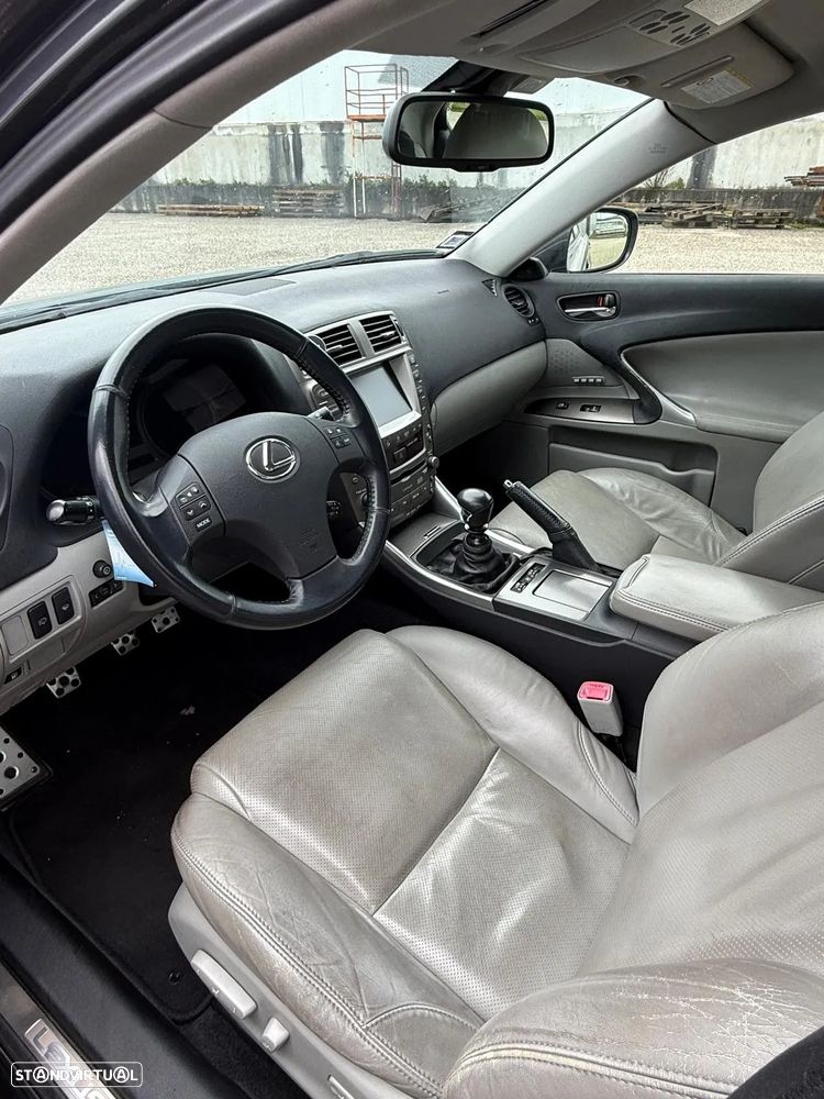 Lexus IS 220 220d DPNR - 9