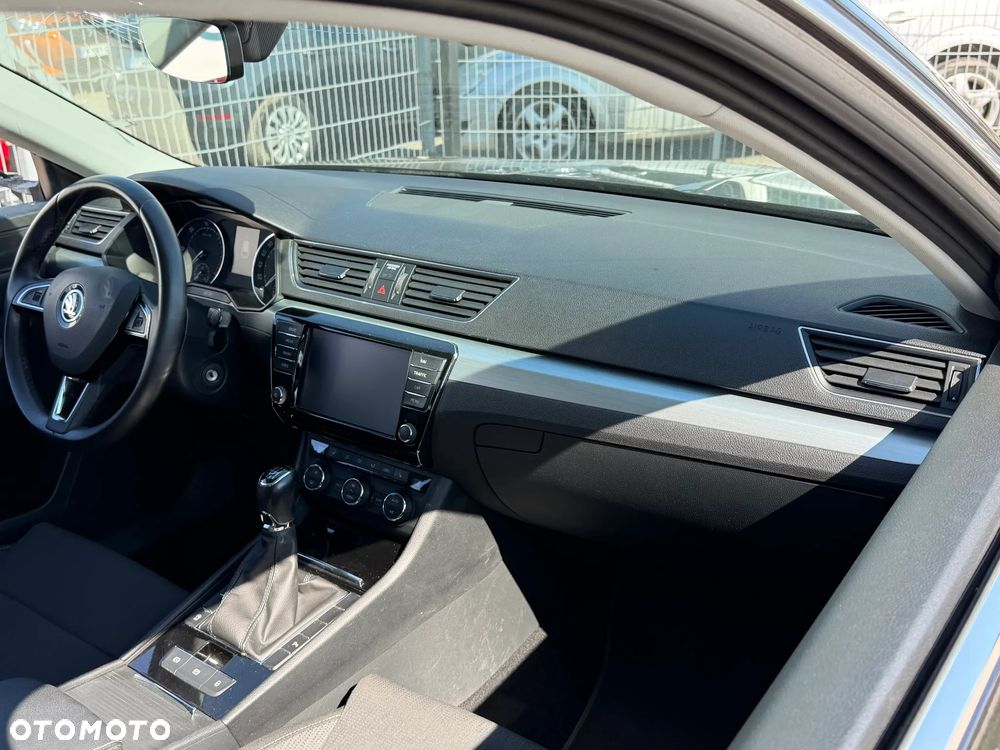 Skoda Superb 1.6 TDI GreenLine - 18