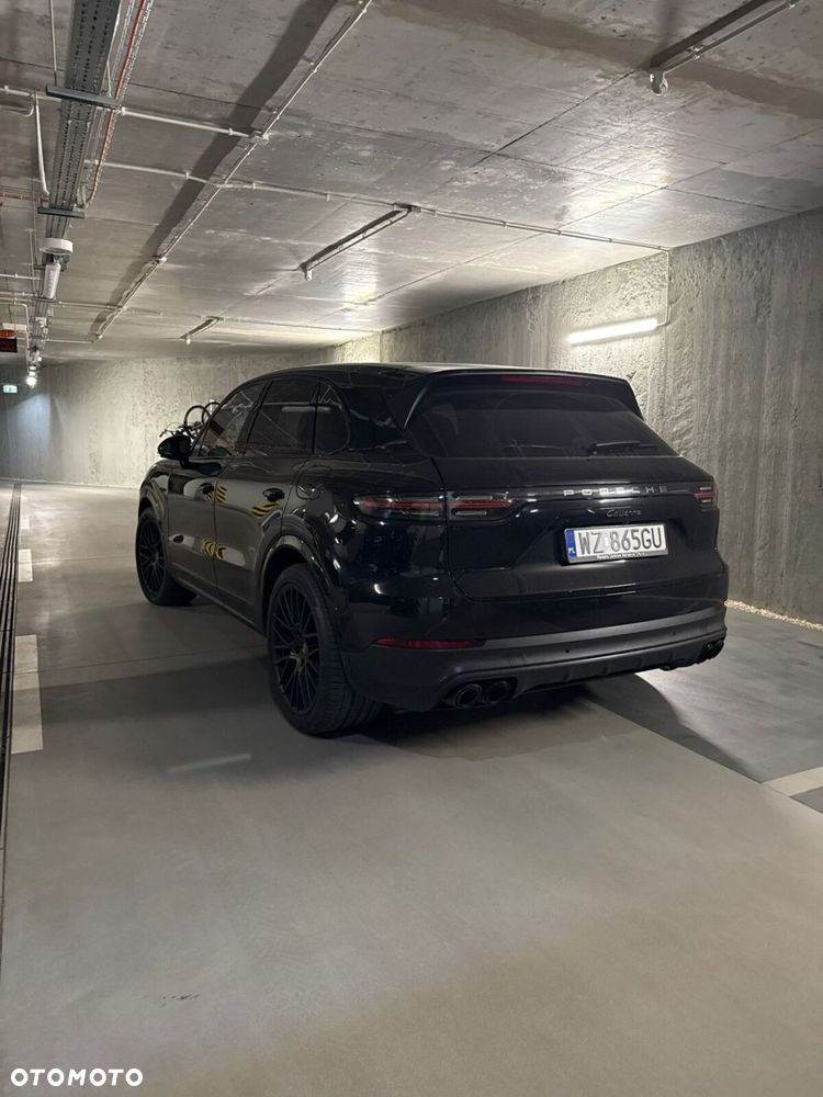 Porsche Cayenne - 18