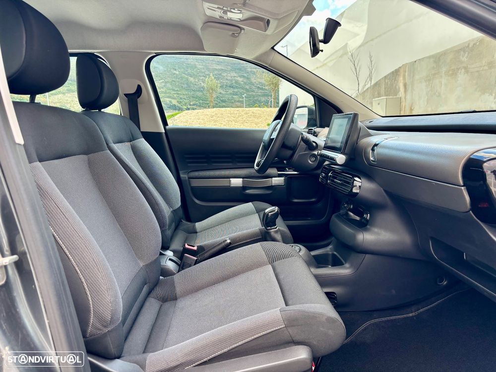 Citroën C4 Cactus 1.2 PureTech Shine - 28