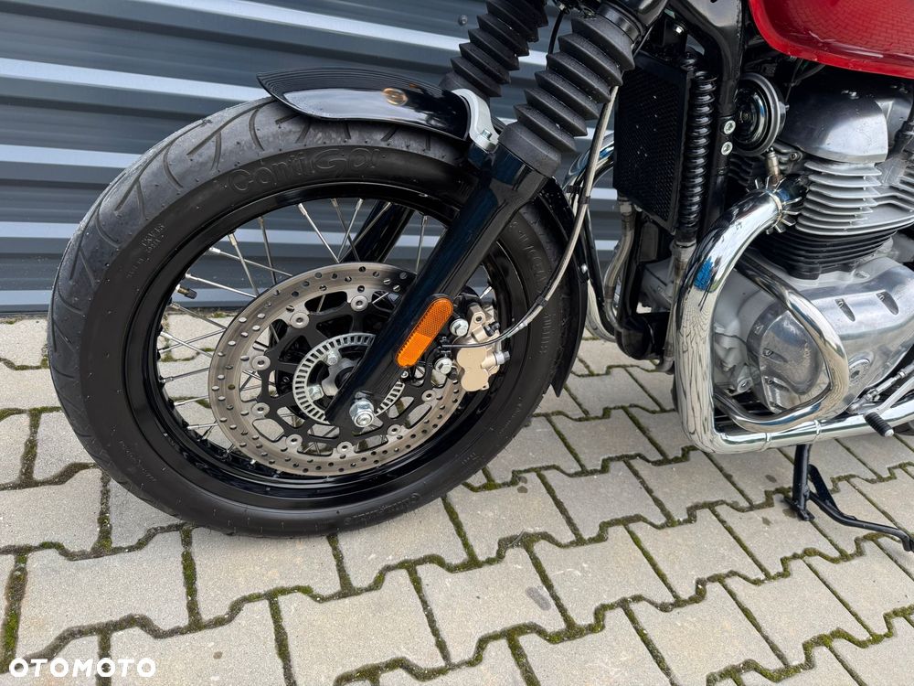 Royal Enfield Interceptor - 13