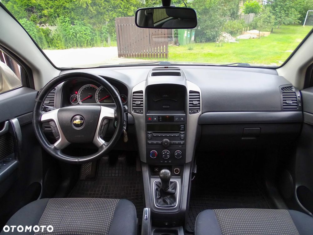 Chevrolet Captiva 2.4 LS - 11