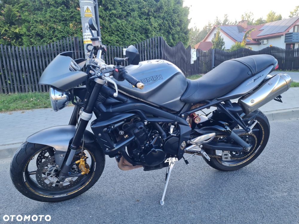 Triumph Street Triple - 1