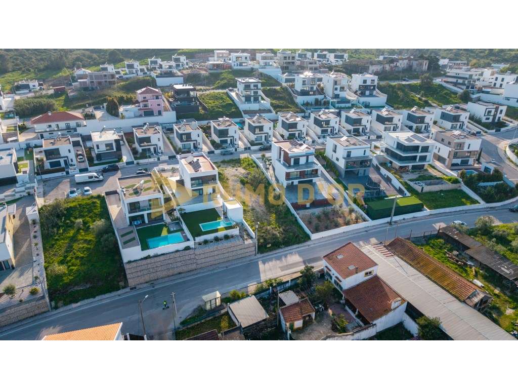 Terreno urbano Quinta das Varandas em Alenquer - Grande imagem: 2/21