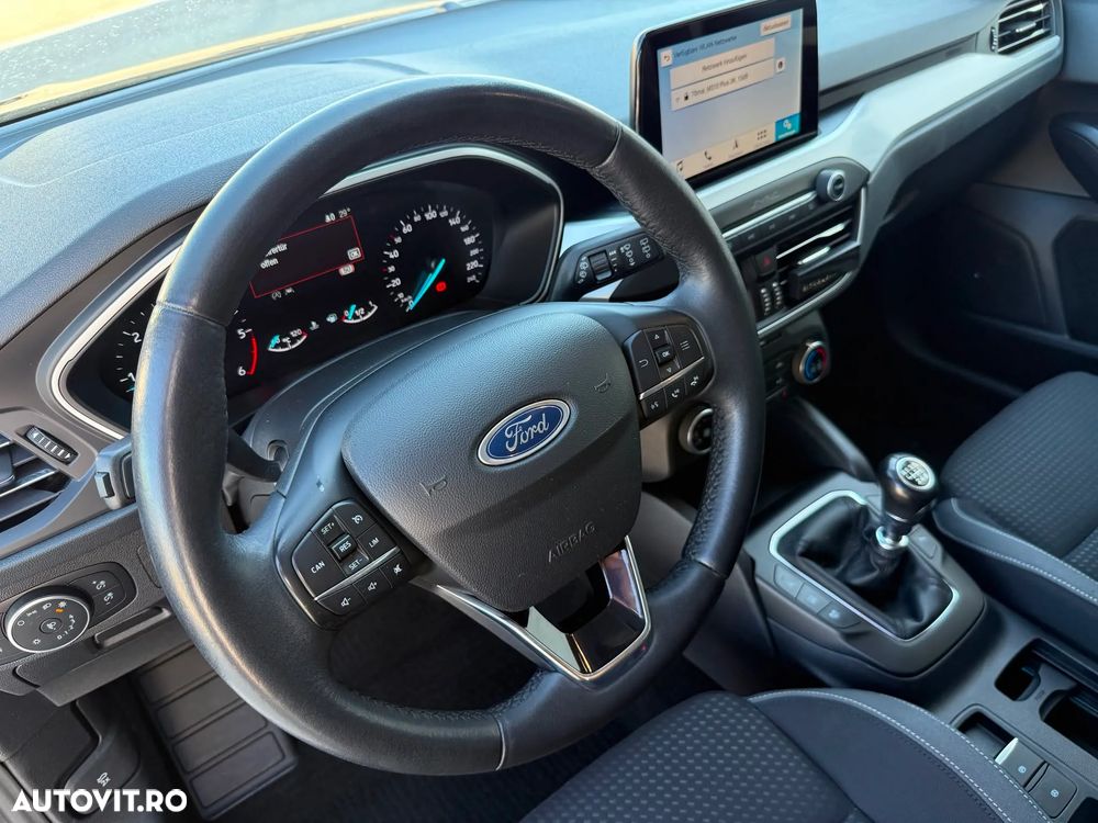 Ford Focus - 13