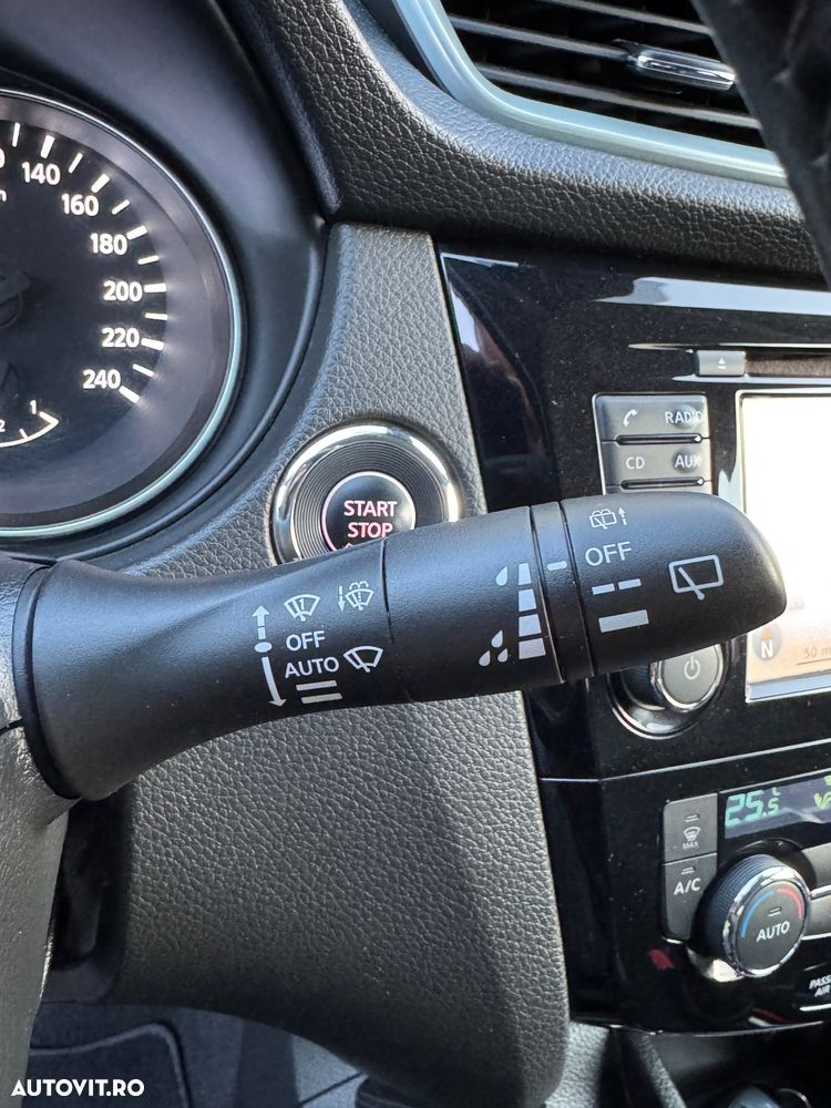 Nissan Qashqai 1.6 DCI Xtronic TEKNA+ - 22