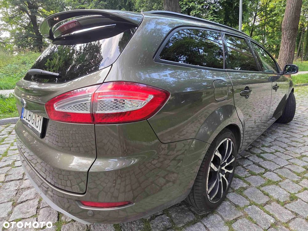 Ford Mondeo 2.0 TDCi Champions Edition - 9
