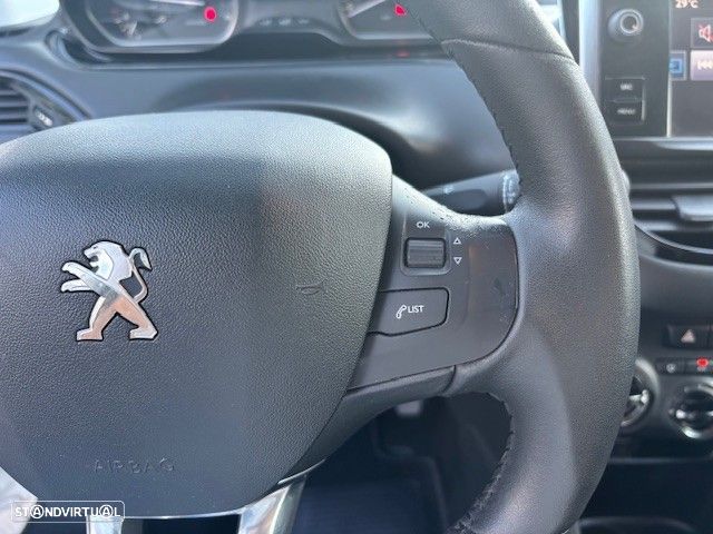Peugeot 208 1.6 BlueHDi Style - 20