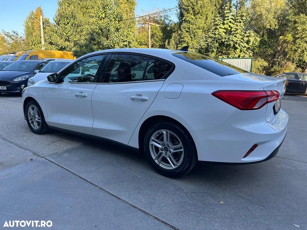 Ford Focus 1.0 EcoBoost Connected - 6