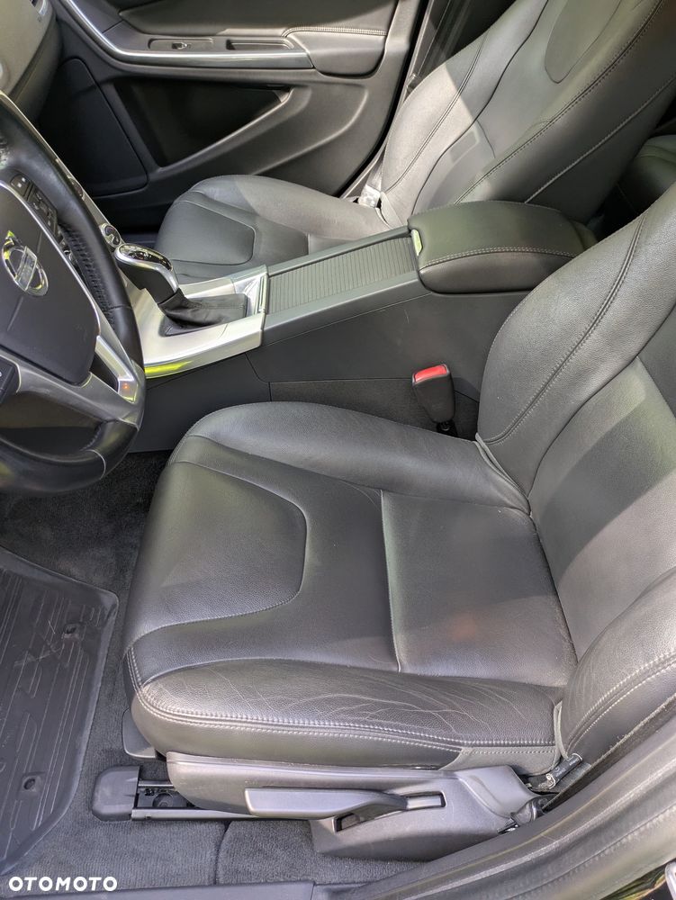 Volvo V60 D4 Drive-E Summum - 19