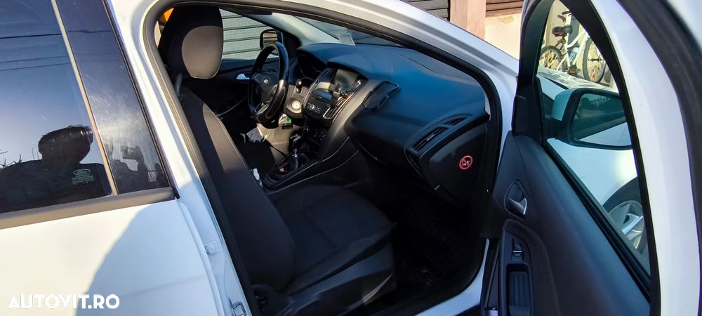 Ford Focus 1.5 TDCi DPF Start-Stopp-System Trend - 4
