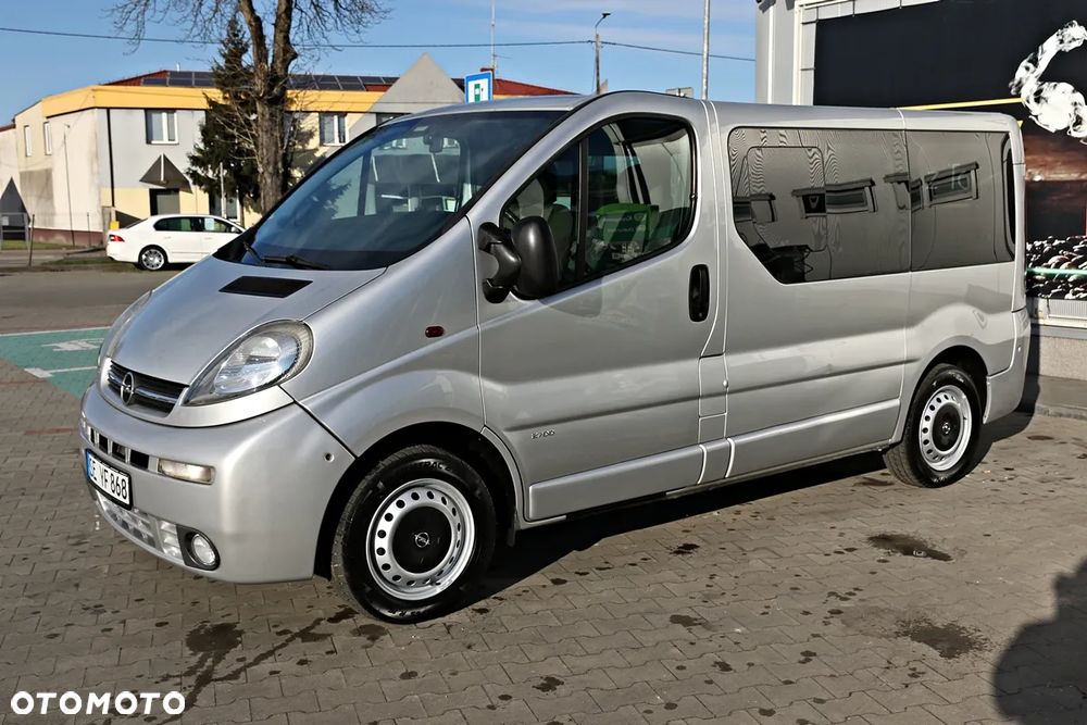 Opel Vivaro - 2