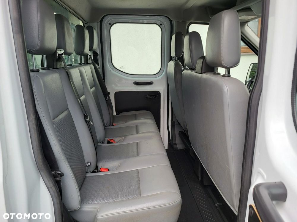 Ford Transit - 12