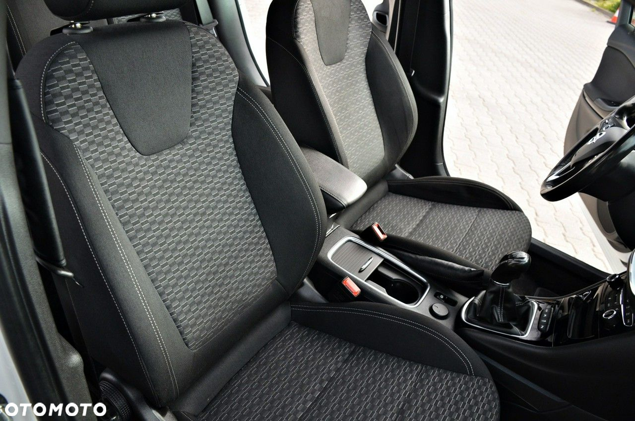 Opel Astra - 19