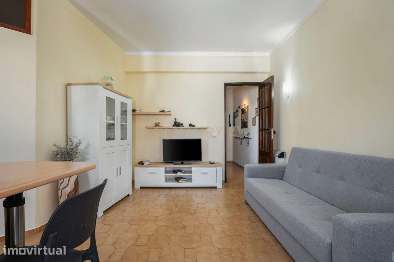Apartamento T1+1 em excelente estado ! - Grande imagem: 2/12