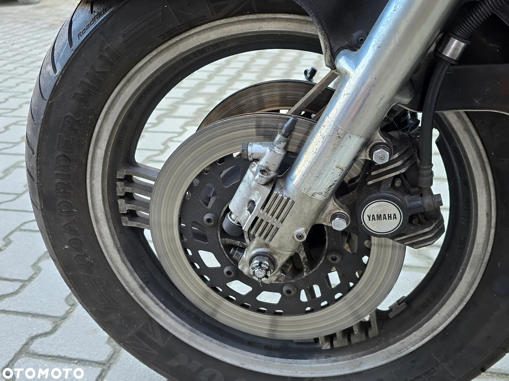 Yamaha XVZ - 11