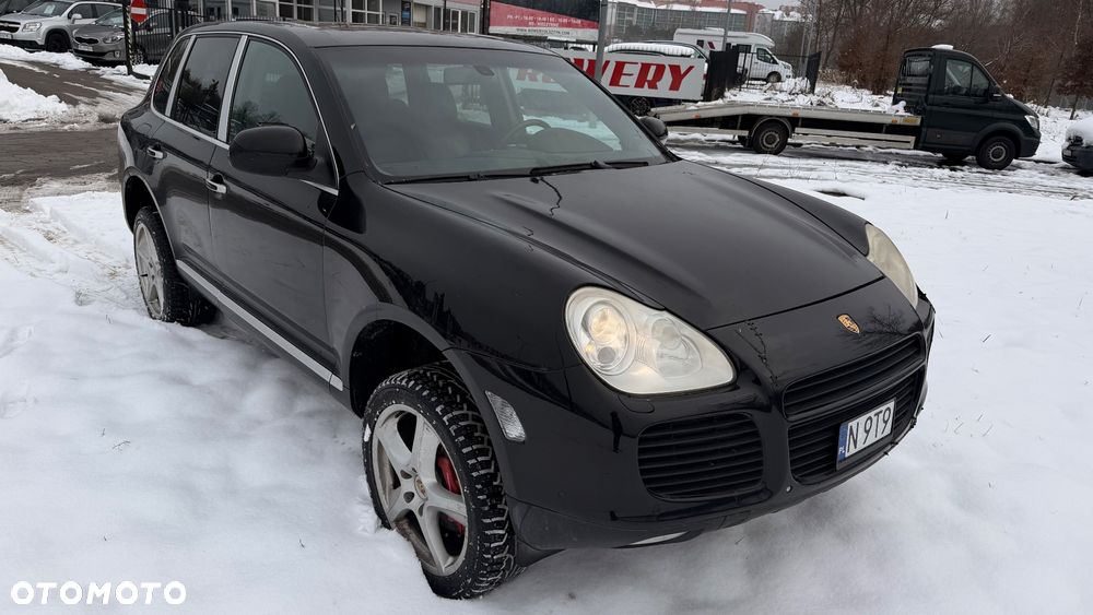 Porsche Cayenne Turbo - 1