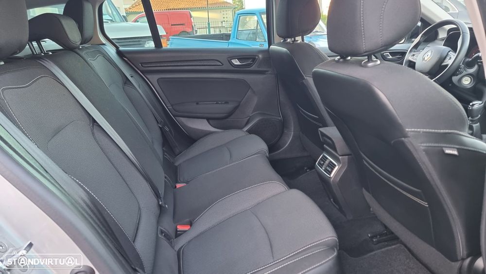 Renault Mégane Sport Tourer - 23