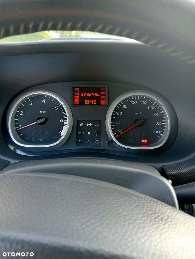Dacia Duster 1.5 dCi Laureate - 6