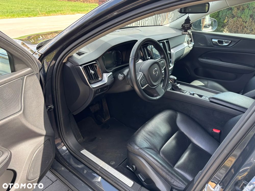 Volvo V60 D3 SCR Momentum - 9