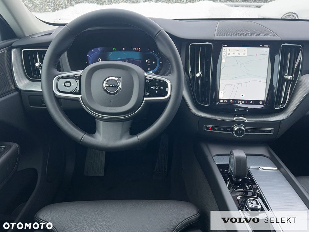 Volvo XC 60 B5 B AWD Plus Dark - 14