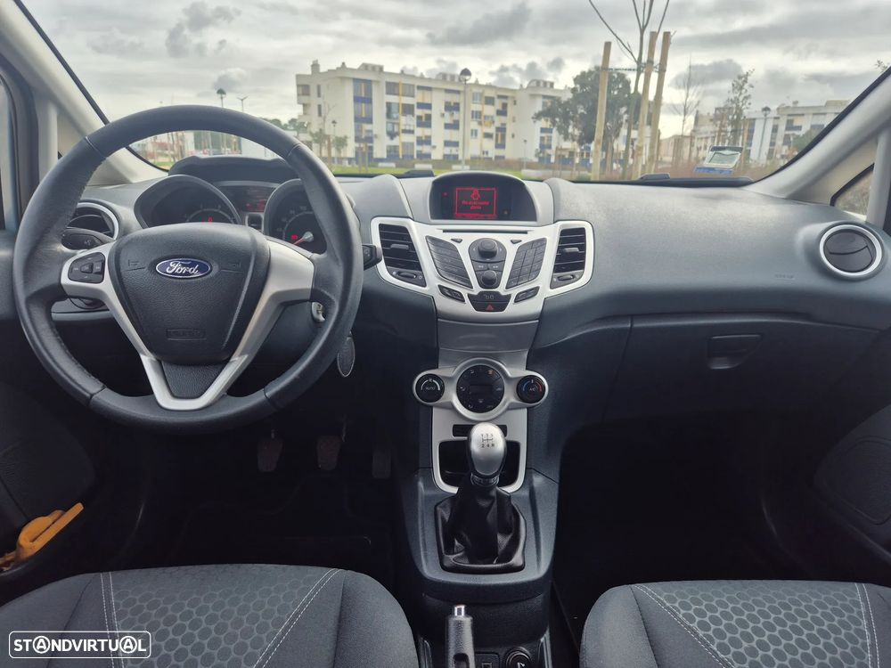 Ford Fiesta 1.25 Titanium 124g - 11