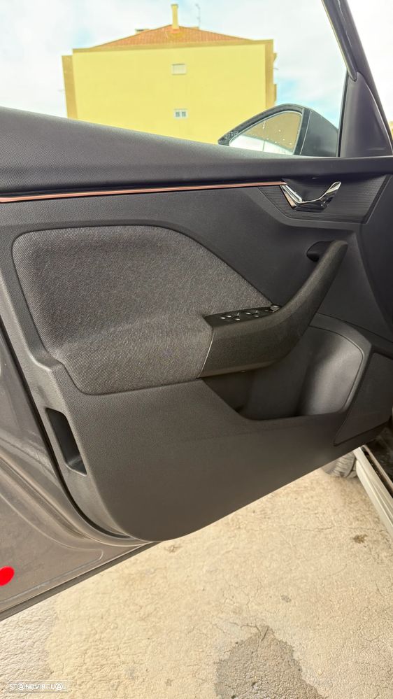 Skoda Kamiq 1.0 TSI Style - 27