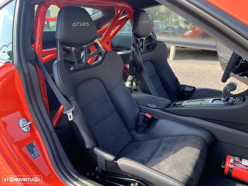 Porsche 911 Série F - 20