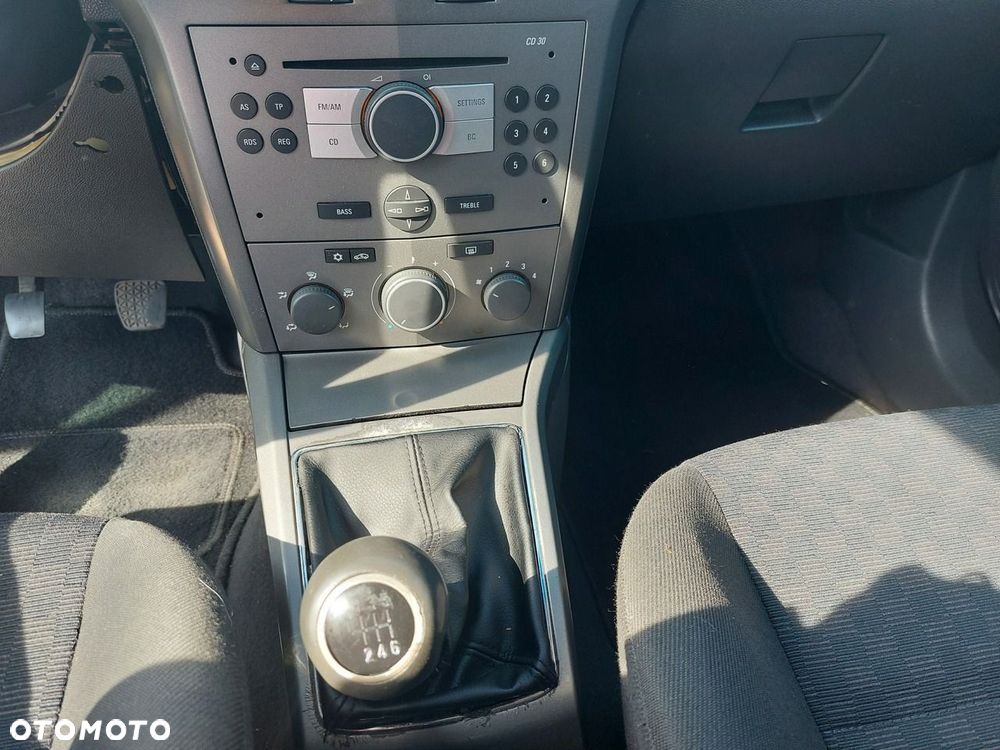 Opel Astra - 22