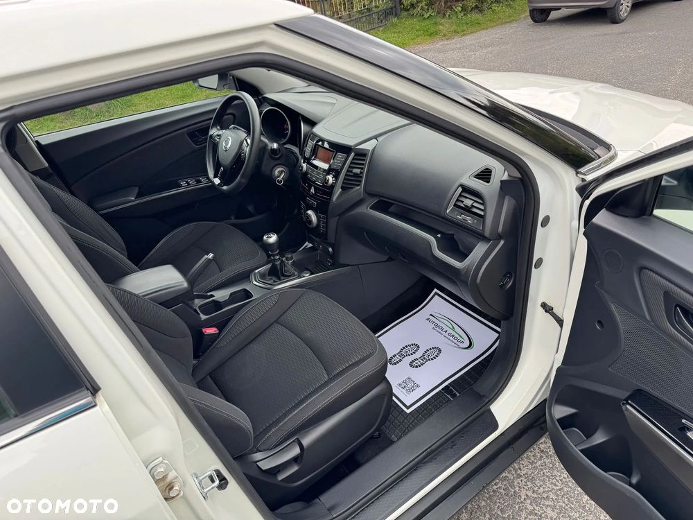 SsangYong/KGM XLV - 12