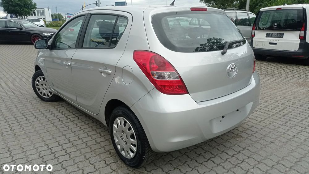 Hyundai i20 1.2 Comfort - 12