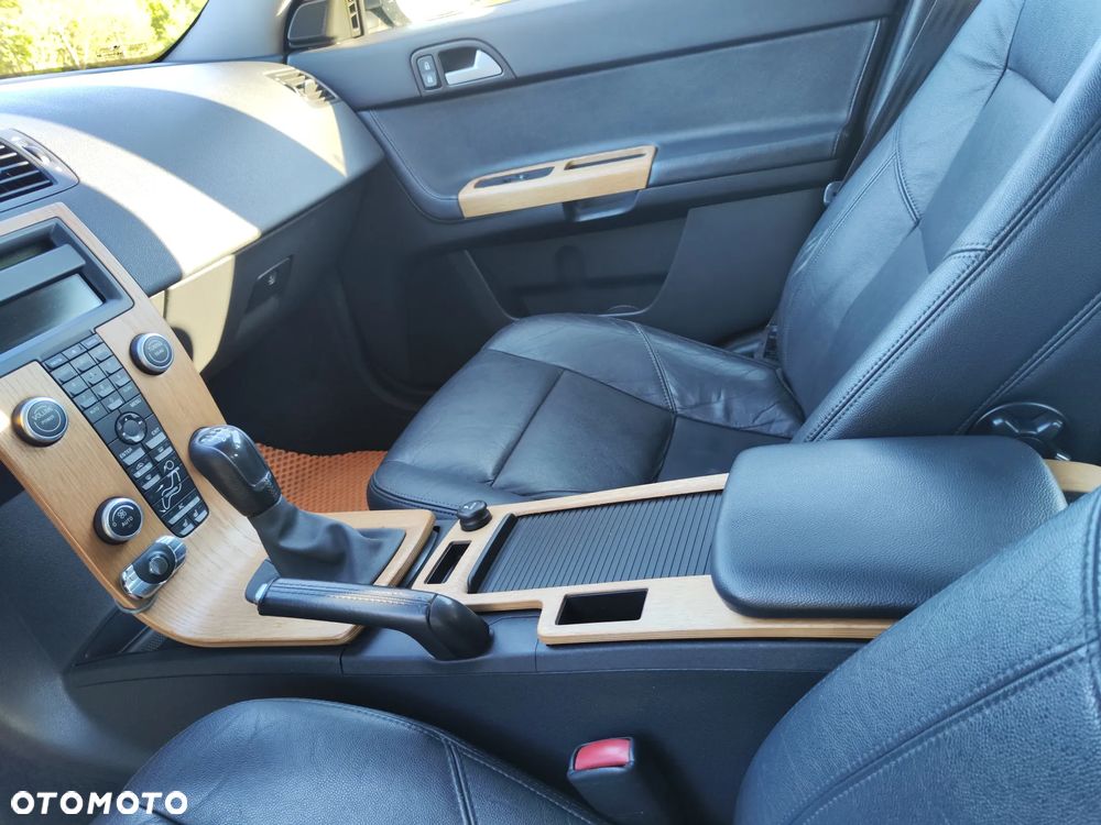 Volvo V50 2.0D Summum - 18