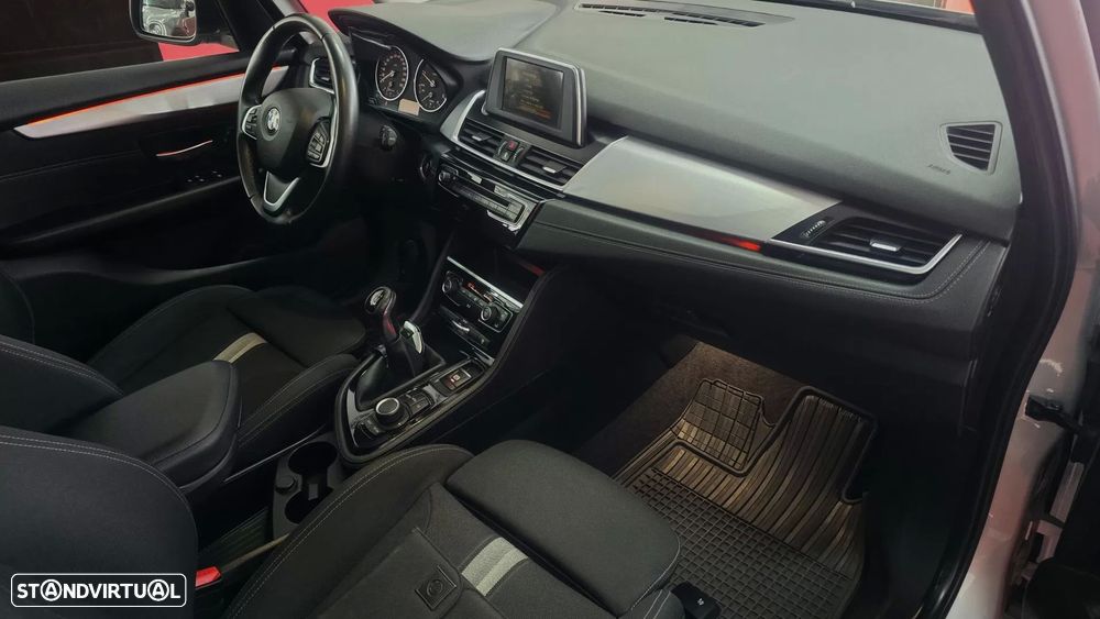 BMW 216 Active Tourer d Line Sport - 44