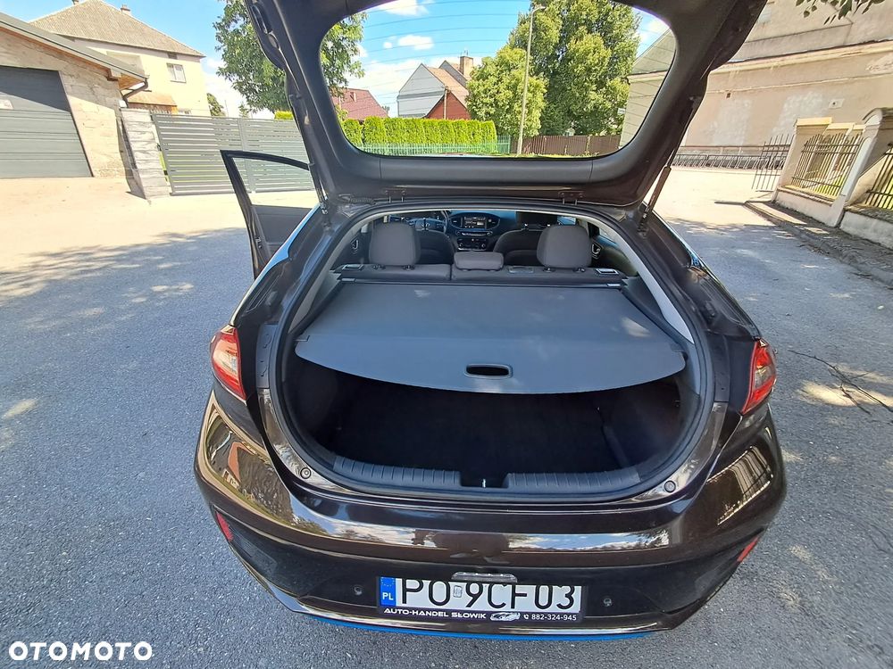 Hyundai IONIQ Hybrid Premium - 38