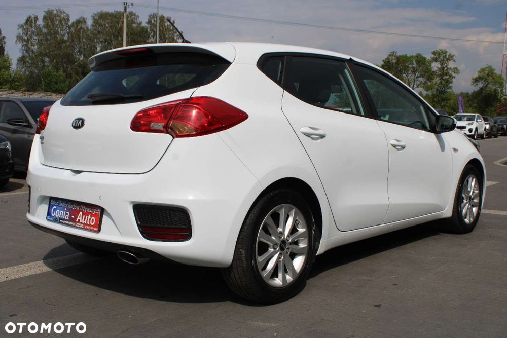 Kia Ceed - 15