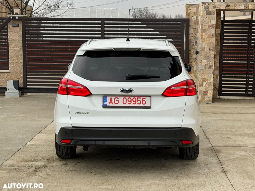 Ford Focus - 16