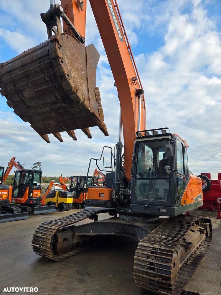 Doosan DX255, 25,5 tone, 2021, 9.340h, Cupa 1,55mc, adanc sapare 6,5m, inst picon pe brate, lant 70% ok, camera spate si lateral dreapta, posibilitate leasing 4 ani-PROMOTIE 50.900 EUR+Tva - 9