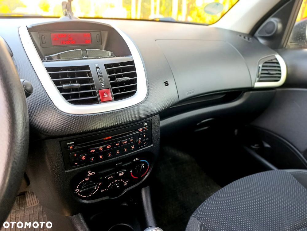Peugeot 206 plus 75 - 21