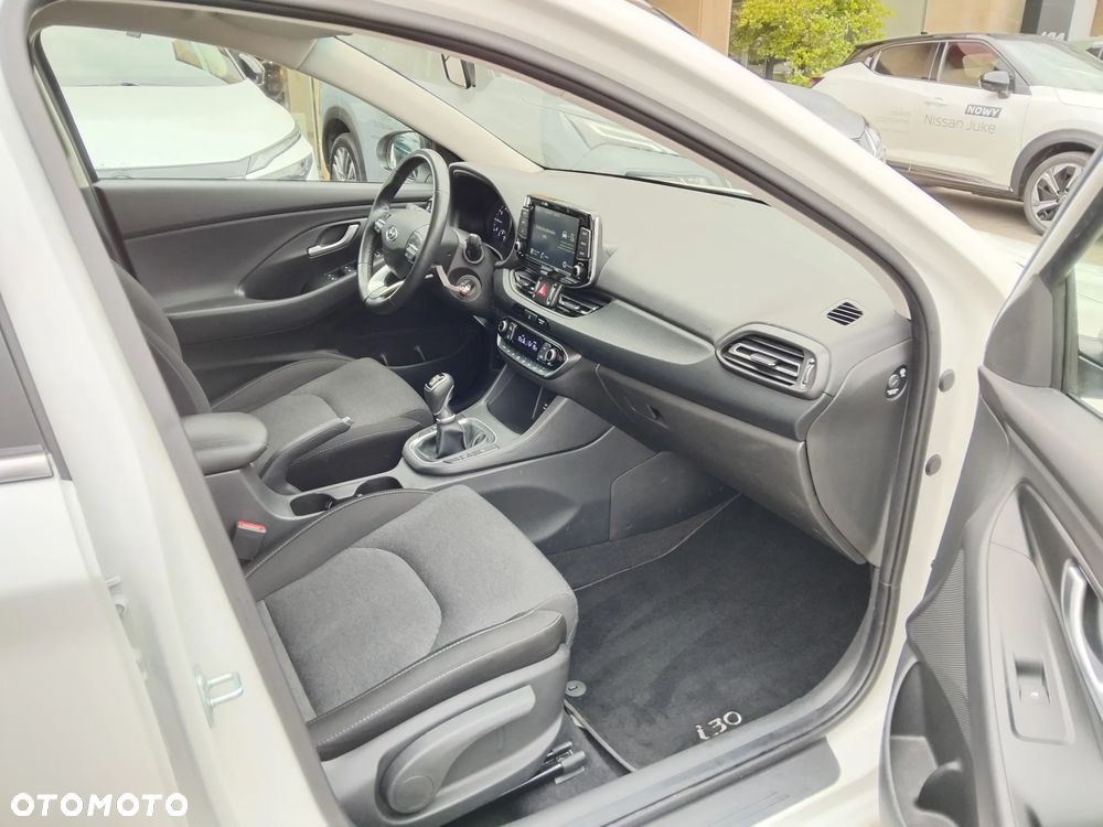 Hyundai i30 1.0 T-GDI Smart - 24