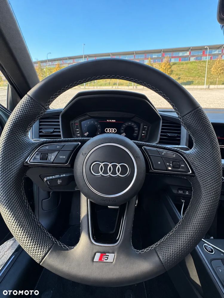 Audi A1 Sportback 40 TFSI S-Line S tronic - 17