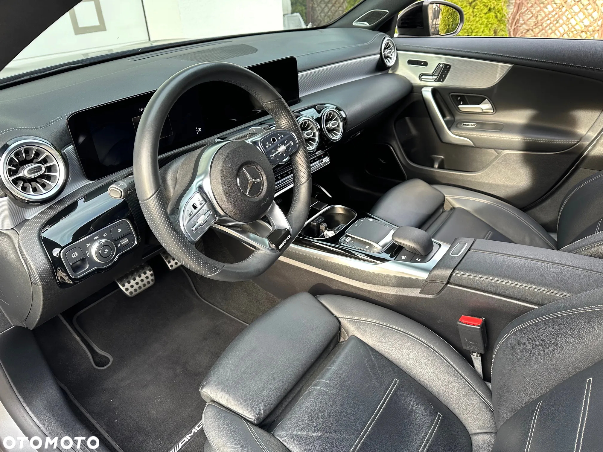 Mercedes-Benz CLA AMG 45 4-Matic 8G-DCT - 17