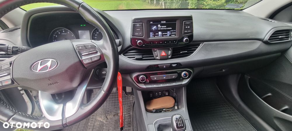Hyundai i30 1.4 BlueDrive Classic - 8