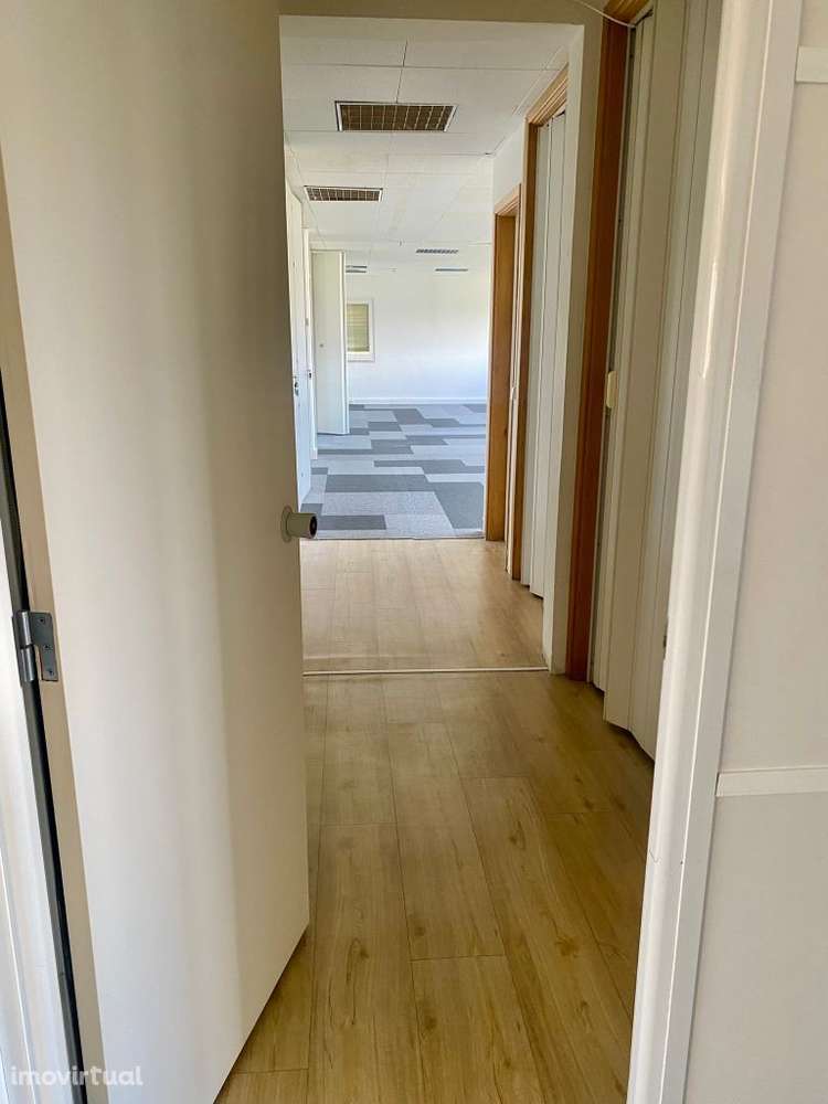 2 Escritórios de 177m2 cada  p arrendamento - Sintra/Rio de Mouro - Grande imagem: 5/13