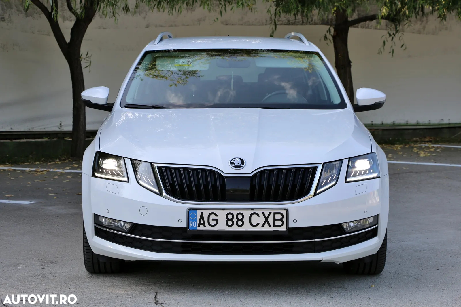Skoda Octavia Combi Diesel 1.6 TDI DSG Style - 11