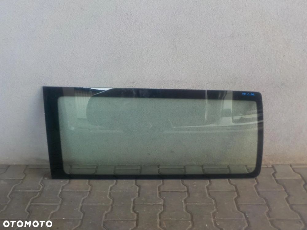 VW T5 SZYBA LEWA BOCZNA LEWY BOK TYŁ DŁUGA - 1