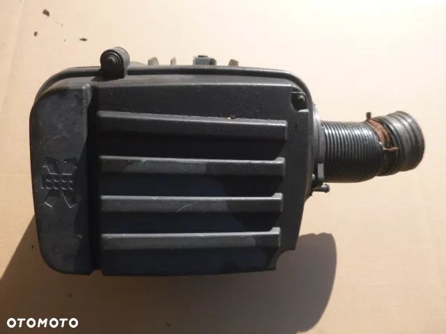 OBUDOWA FILTRA POWIETRZA SEAT ALTEA 2.0 FSI - 3