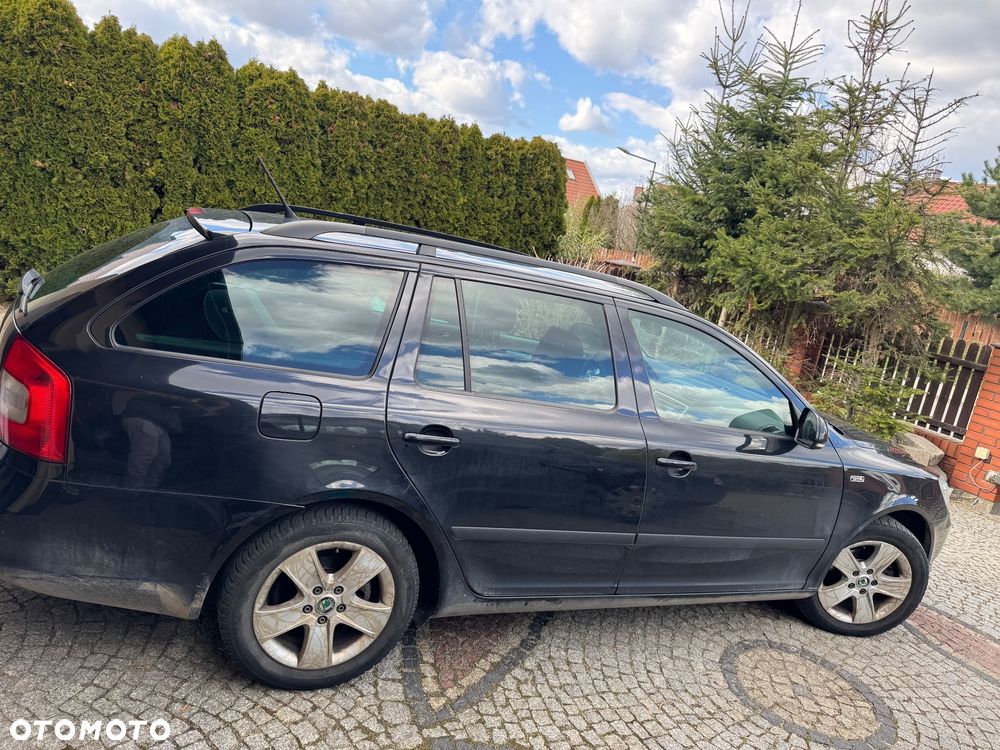 Skoda Octavia 1.6 TDI Family Plus DSG - 3